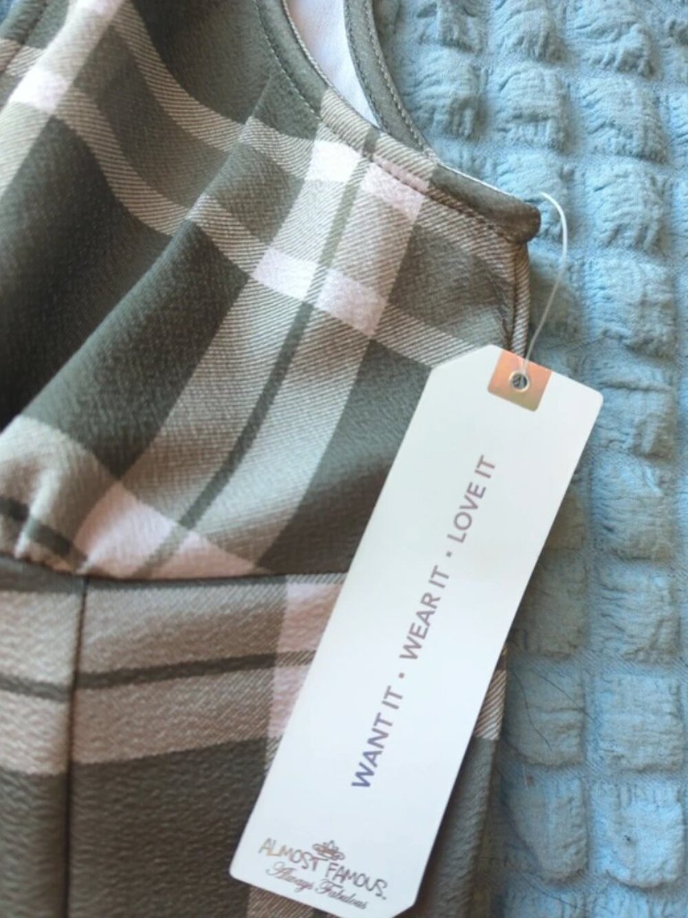 Cute plaid tarten grunge 90s style fitted dress size M NWT - Picture 3 of 4